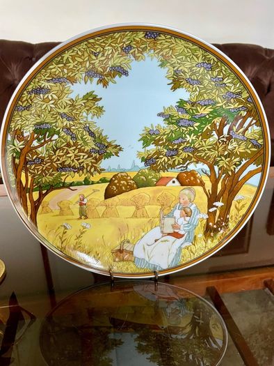 Vintage Collectors Plate Autumn Herbst Wall plate Heinrich Porcelain Villeroy and Boch