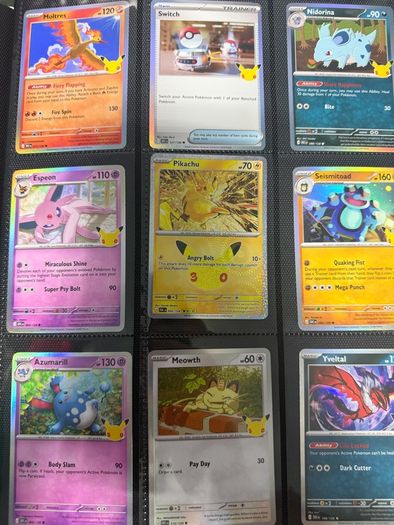 Pokemon Cards Binder + Poster 30th