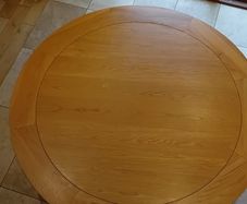 59 Inch Round Table (Excellent Condition)