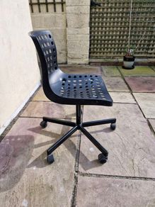 Desk chair