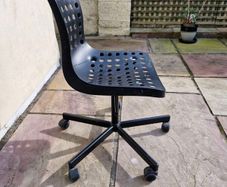 Desk chair