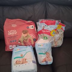 Nappies, changing mats