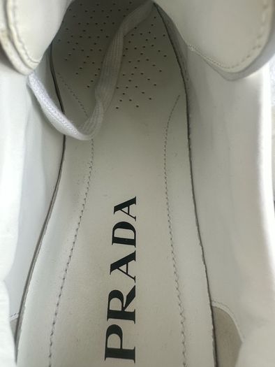 Prada trainers - sz 39.5