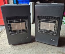 Pair of Camilla 4200i Gas heaters