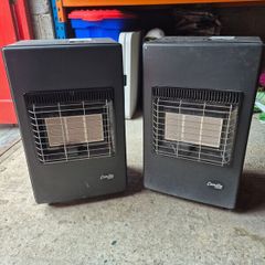 Pair of Camilla 4200i Gas heaters