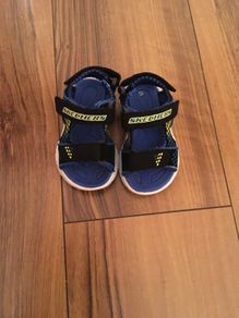 Skechers Sandals with flashing lights size EU-21, UK-4