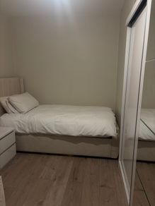 Single gas lift bed with comes with mattress