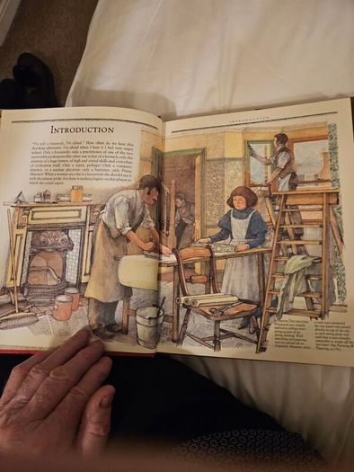 Forgotten Household Crafts. The National Trust Book Of. By Jomn Seymour. Beautiful Illustrated Large Volume Hardbacks With Dustjackets In Good Condition. See Photos For Same.