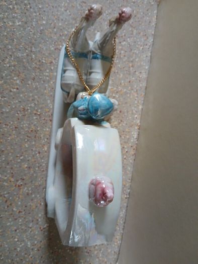 Rare Vintage Porcelain Mantel Clock
