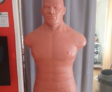 Punch Man Dummy. Freestanding Xl, Height 190 Cm, Body Height 105 Cm,weight 22kg Unfilled, Adjustable Height, In Excellent Condition As New.