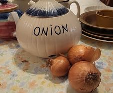 Onion pot