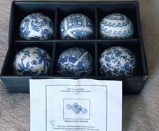 Set of 6 Blue and White Chinoiserie Decorative Porcelain Spheres Ceramic Orb Bowl Fillers Oriental Style Hand Painted Glazed Pottery Balls for Home Decor Vases and Centerpieces