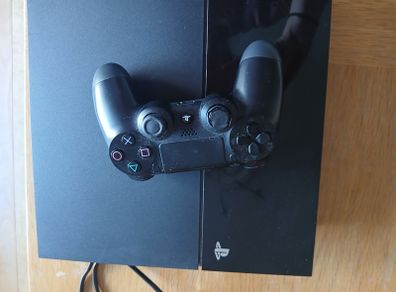 PlayStation 5 & Controller