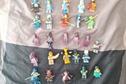 LEGO Ninjago Minifigure Bundle - 26 Figures (Ninjas &amp; Villains)