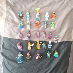 LEGO Ninjago Minifigure Bundle - 26 Figures (Ninjas & Villains)