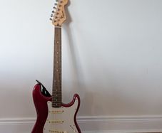 Squier Affinity Stratocaster Electric Guitar Red