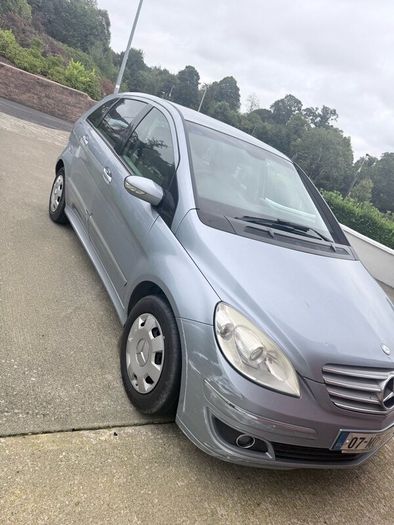 Mercedes w245