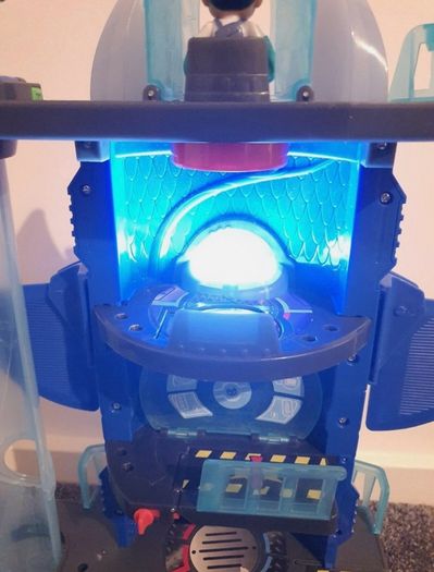 PJ Masks Deluxe Battle HQ Toy Headquarters Playset w/ 4 Action Figures, 5 Car