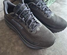 brooks runners