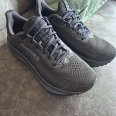 brooks runners
