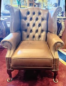 Brown chair