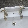 Bathroom sink Image 2