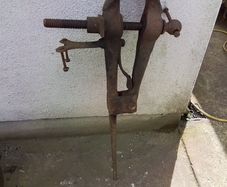 Blacksmiths Leg Vice