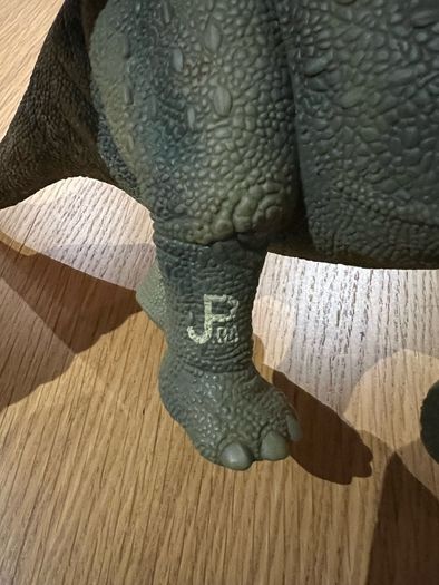Vintage Jurassic Park Figure Triceratops JO08