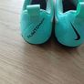 Nike Boys' Girls' football shoes Image 4