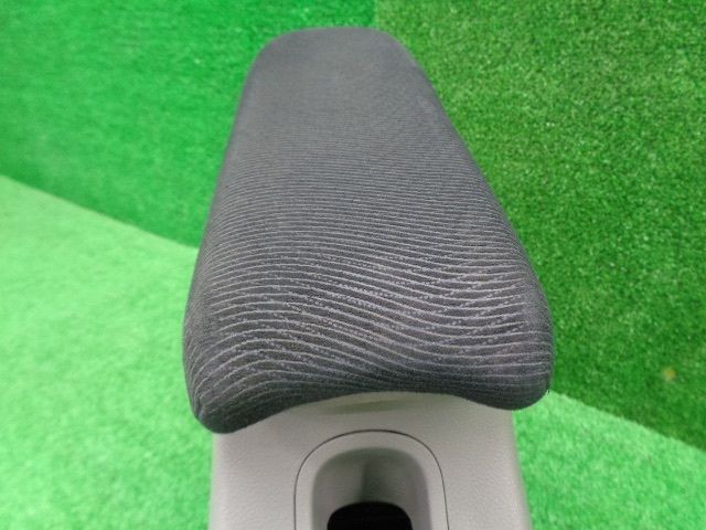 Honda Insight Armrest