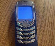 Nokia 6100