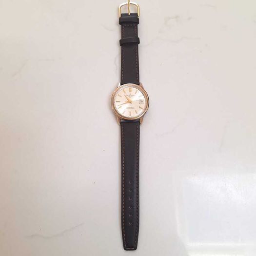 Vintage Seiko Sportsmatic Calendar 820 watch