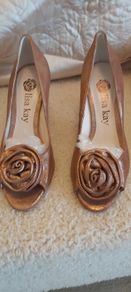 Ladies shoes..BRAND NEW