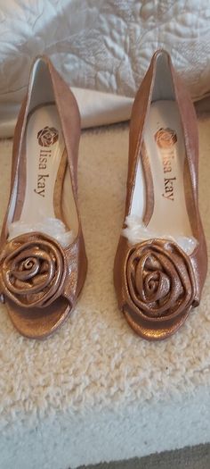 Ladies shoes..BRAND NEW