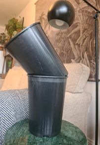 2 Plant Pots - Bundle