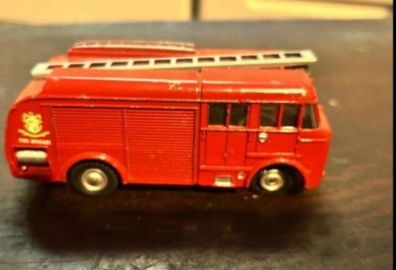 Dinky fire engine