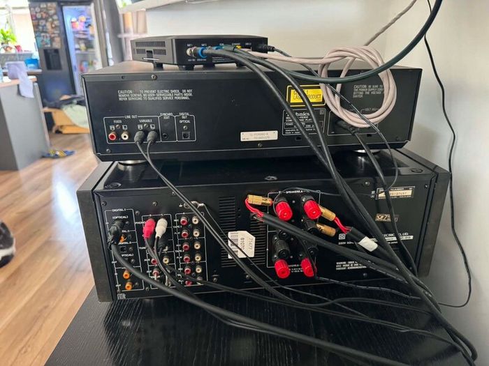 Amplifier Akai Am 95
