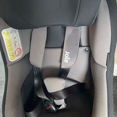 Joie - isofix -spin 360 car seat in very good condition