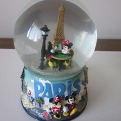 Disney Mickey Minnie Paris Eiffel Tower Snow Globe
