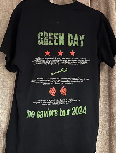 Green Day Saviors Tour T-shirt