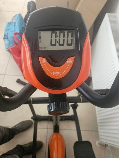 Cross Trainer