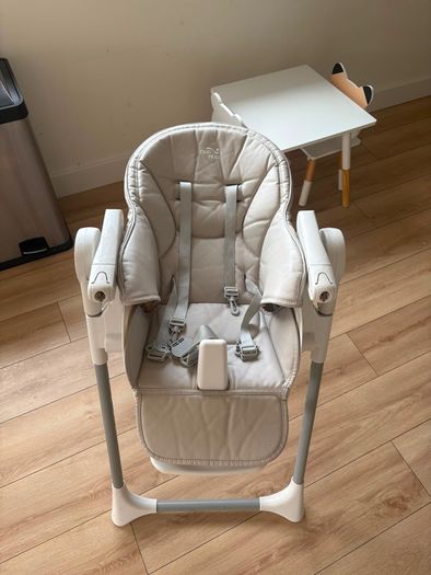 babys high chair