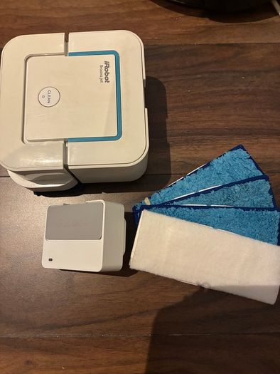 iRobot Braava Jet 240 Mopping Robot & Replacement Pads