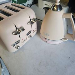 kettle and toaster