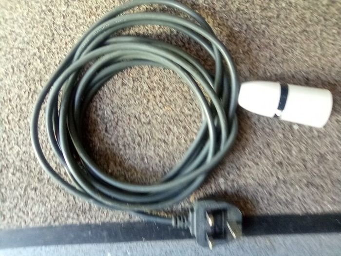 5. Meter.  Extension.  Lead.  Light