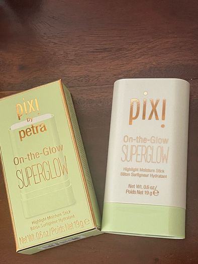 Pixi On the Glow Superglow Highlighter - New / Boxed