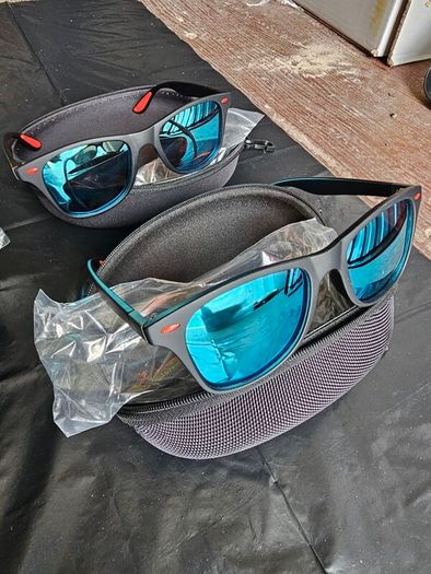 Job lot of kids sunglasses including cases