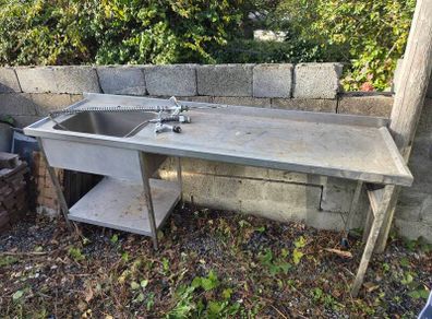 Stainless Steel Commercial sink (2m) and taps