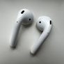 APPLE AirPods (2nd generation) with box and charging cable Image 4