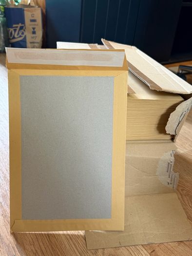 180 envelopes (boarded) A4